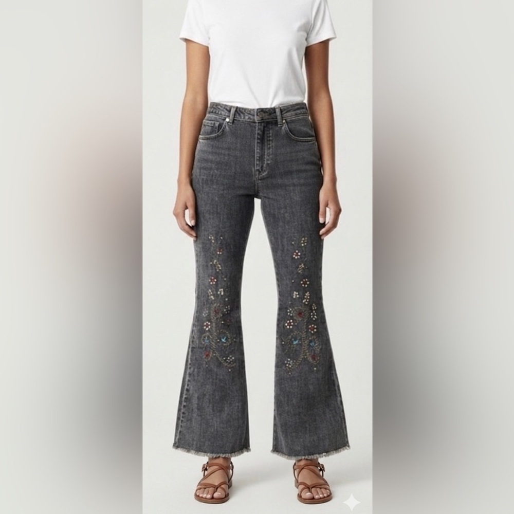 New POL embroidered flare jeans sz L 8-10 $68 rtl